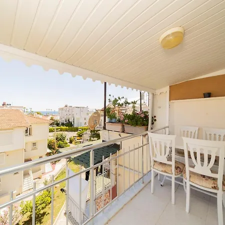 Central Flat With Private Beach In Muratpasa Antalya